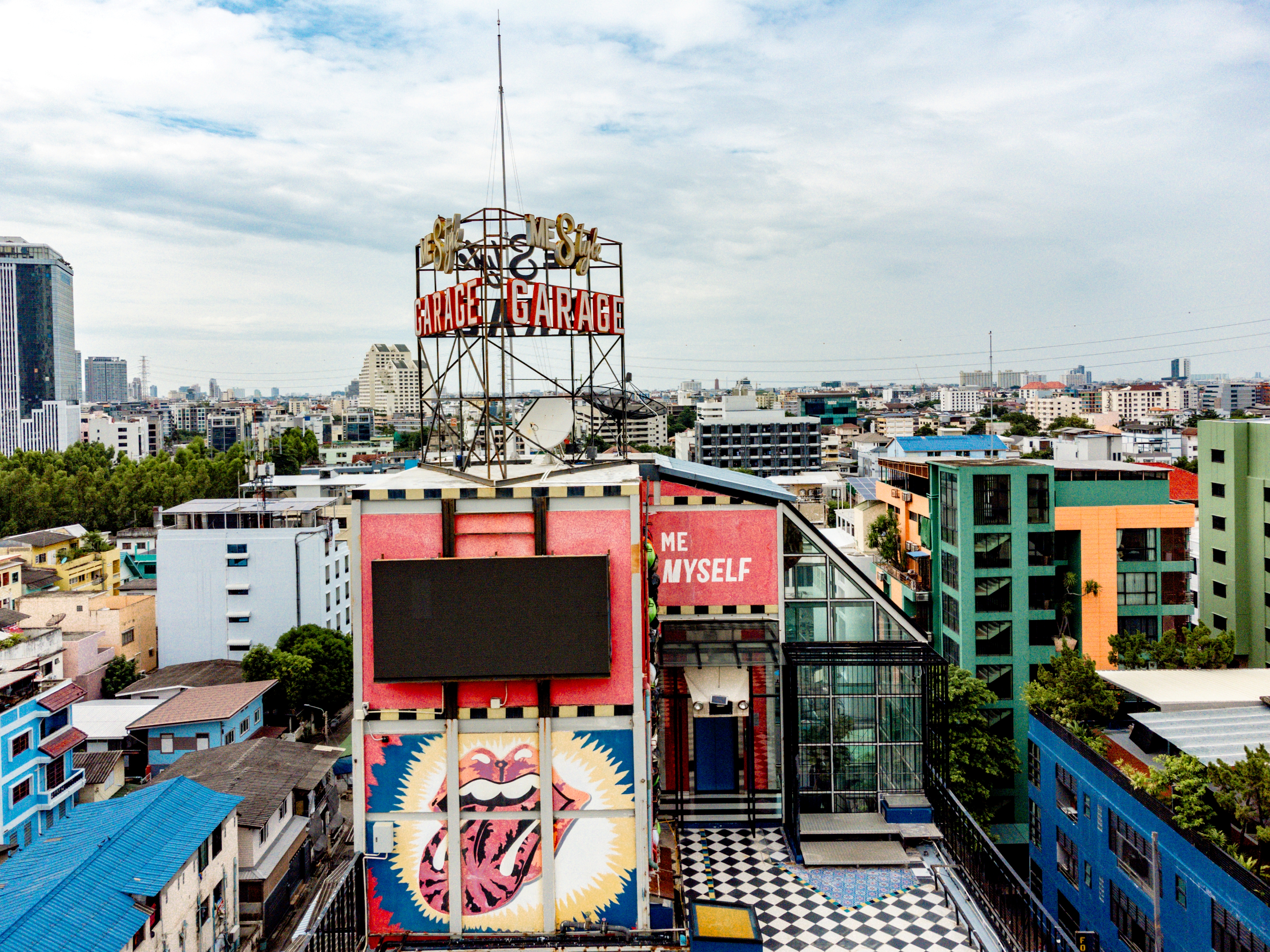 MeStyle Garage Hotel