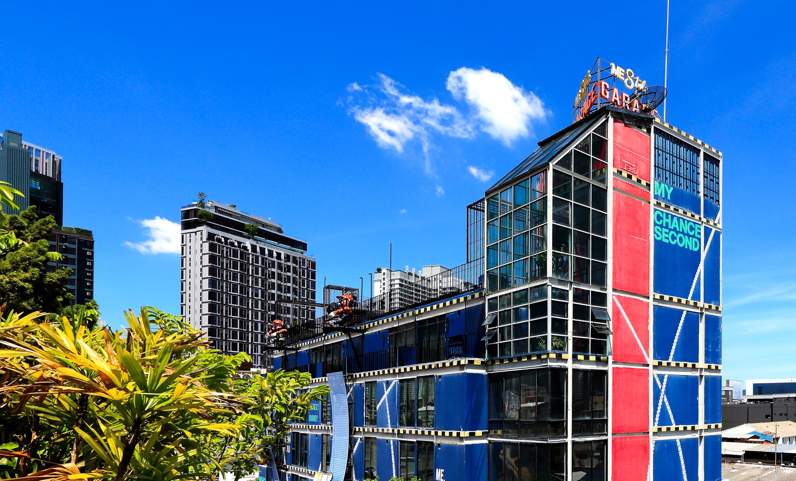 MeStyle Garage Hotel