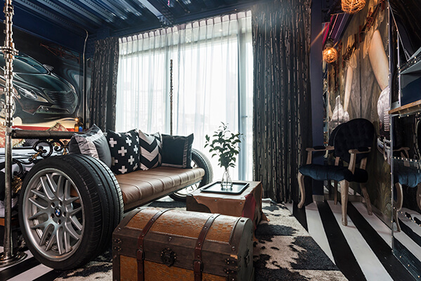 Casanova Room